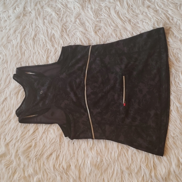 Hyba Activewear top - Picture 6 of 7